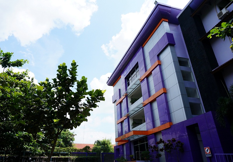 amikom yogyakarta, kampus ungu, best IT kampus